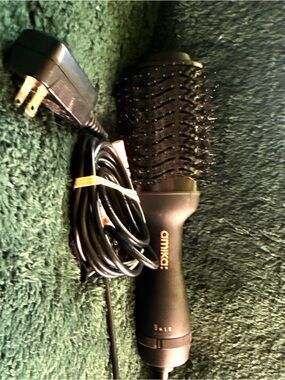 amika Black Hot Air Round Brush Styler